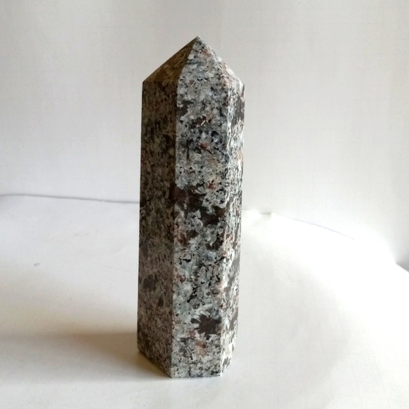 Yooperlite Crystal Tower - Picture 2 of 11